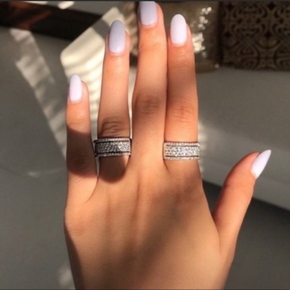 Wide Round Cut Sterling Silver Ring - Picture 2 of 5